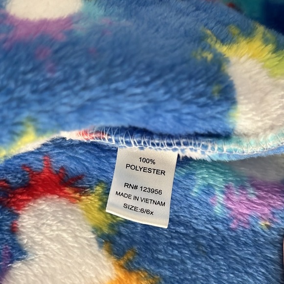 Heartbreaker Girls Fuzzy Bathrobe - Picture 2 of 3